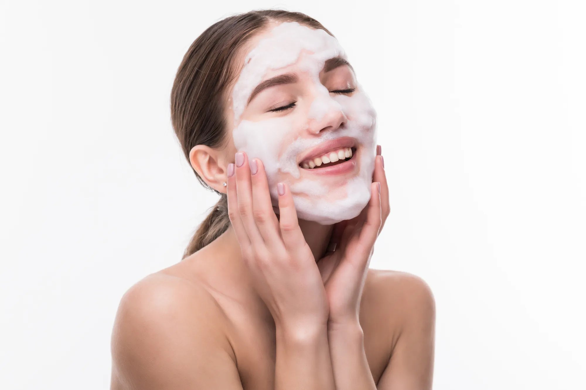 best facewash for oily and acne skin